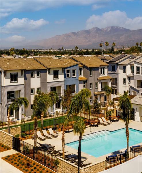 MLS #OC25033994 image #0