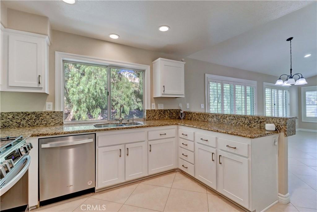 MLS #OC25037365 image #0