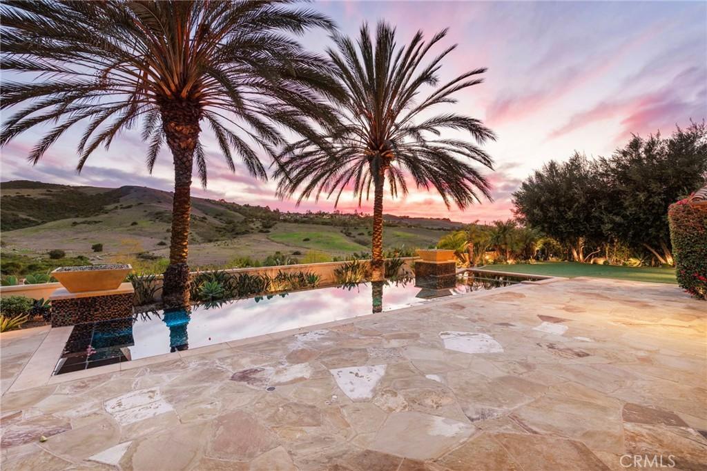 MLS #OC25040507 image #0