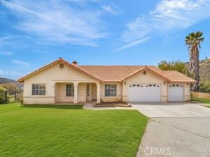 MLS #OC25041429 image #0