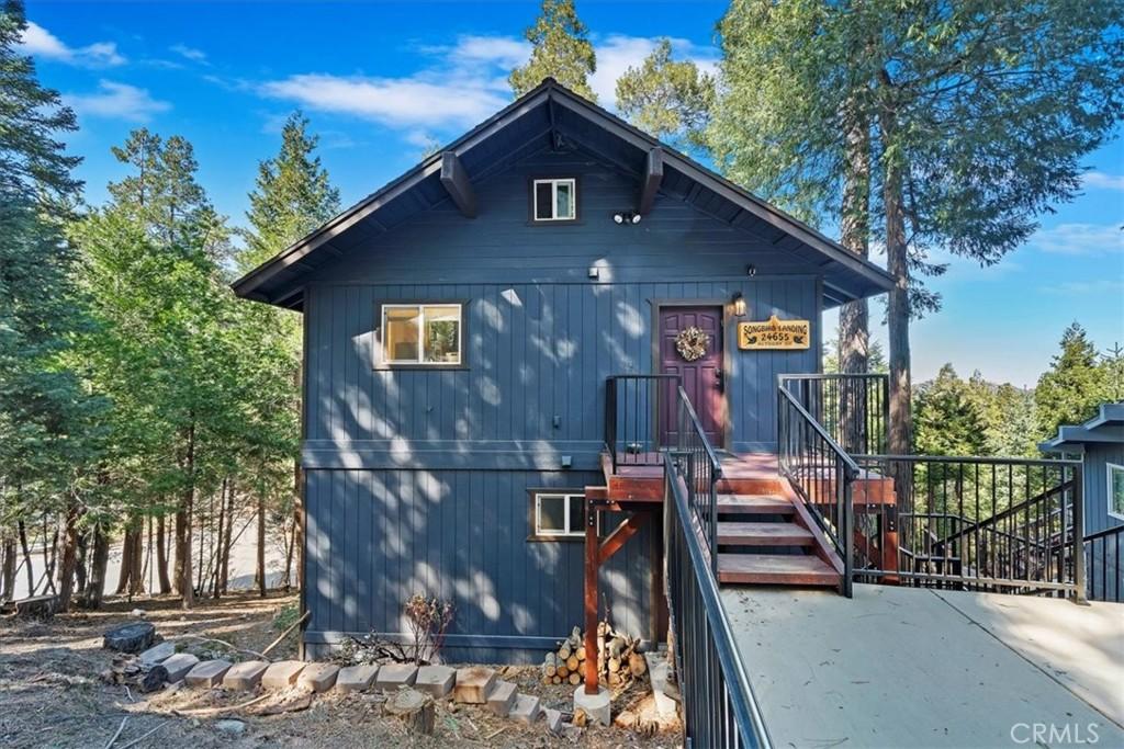 MLS #OC25041566 img 0