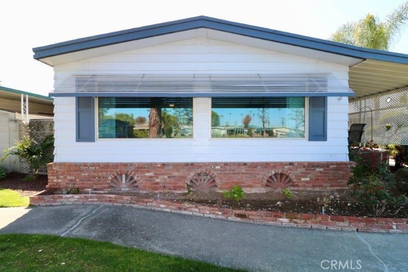 MLS #OC25044849 image #0