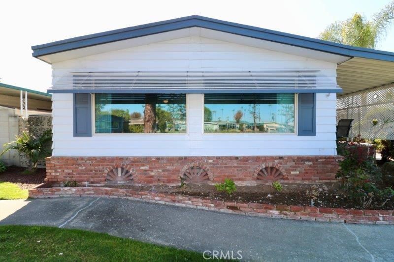 MLS #OC25044849 image #0