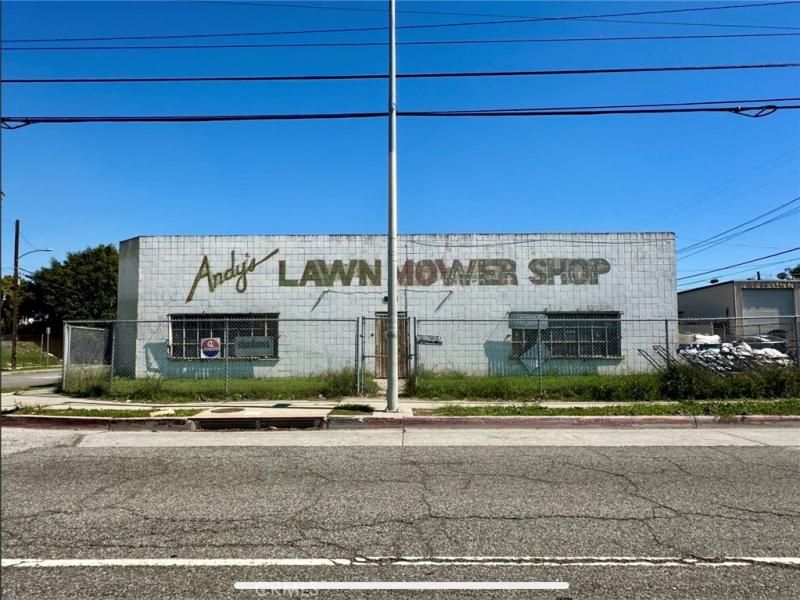 MLS #OC25053707 img 0