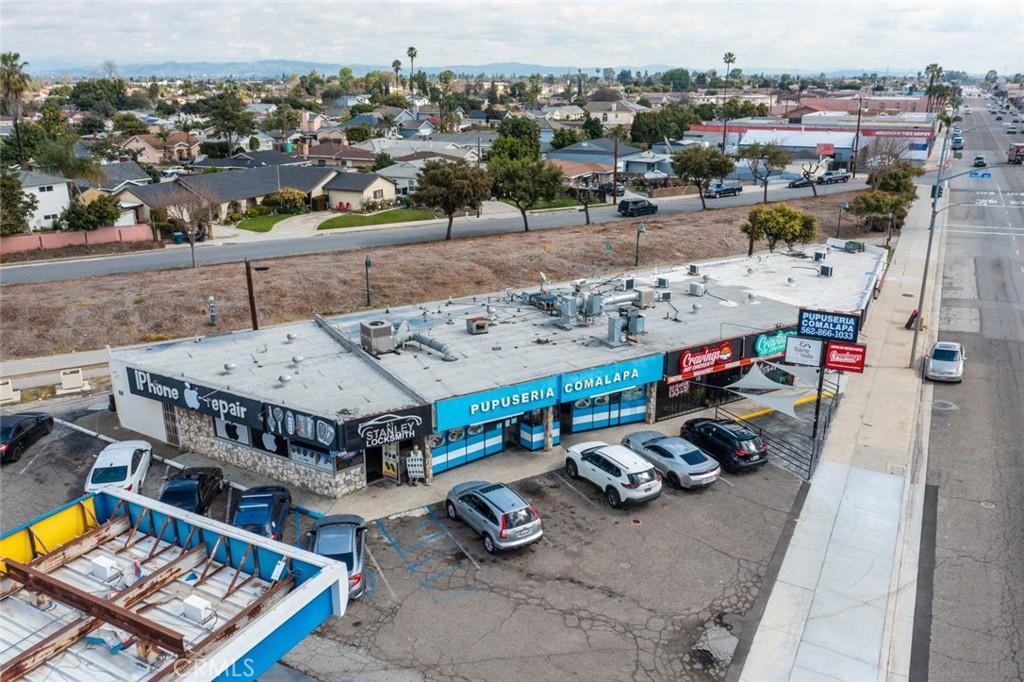 MLS #OC25053827 image #0