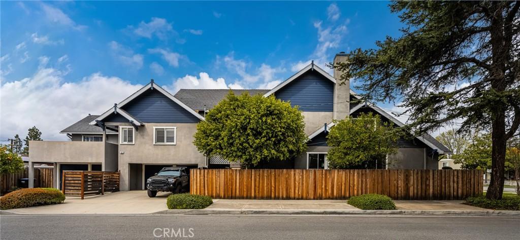MLS #OC25055277 img 0