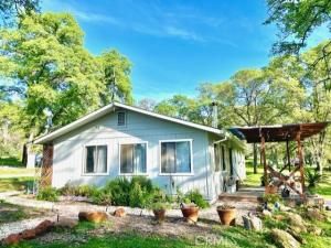 MLS #OC25059613 image #0