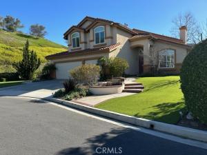 MLS #OC25061196 image #0