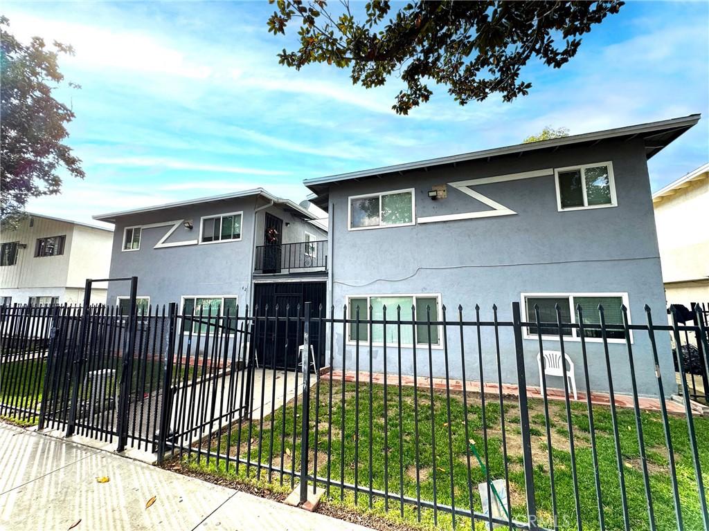 MLS #OC25070755 image #0