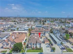 MLS #OC25071706 image #0