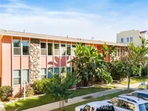 MLS #OC25072390 image #0