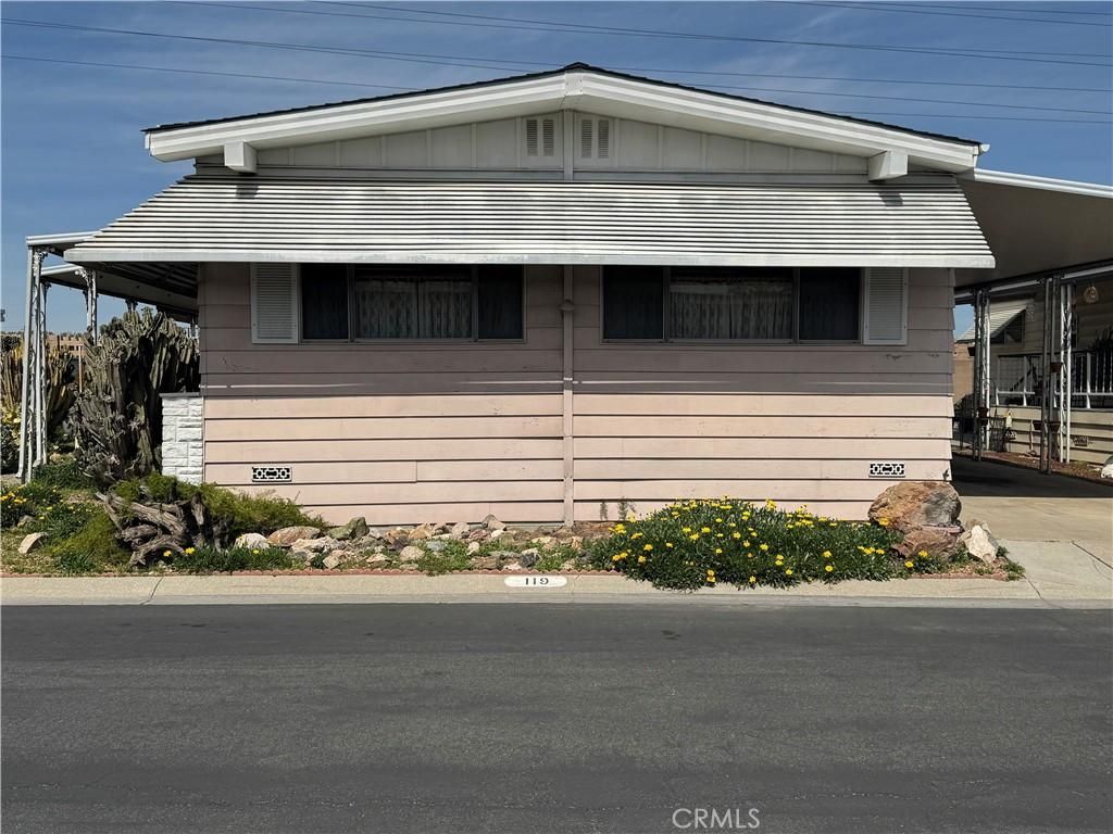 MLS #OC25079717 img 0