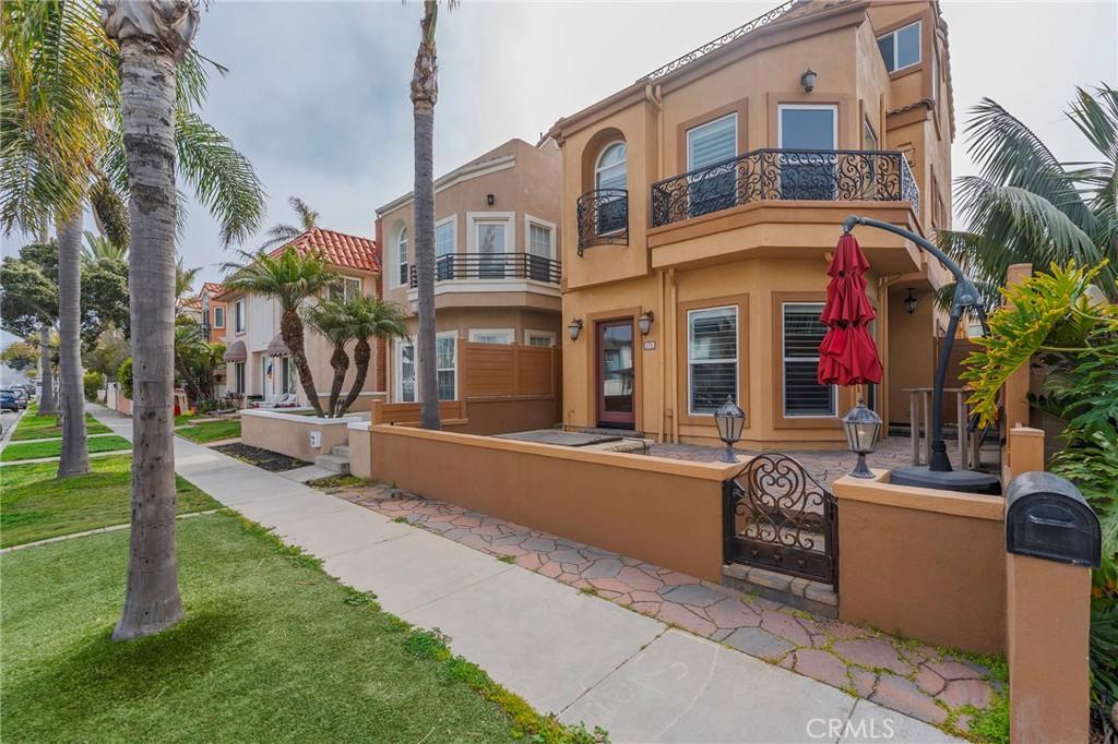 MLS #OC25086277 image #0