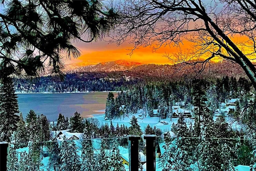 MLS #OC25092254 image #0