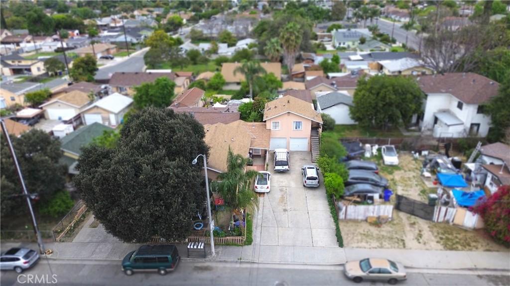 MLS #OC25101026 img 0