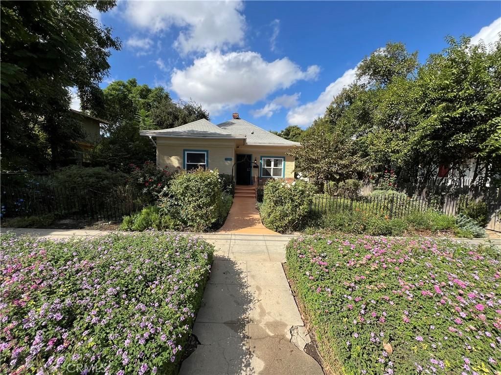 MLS #OC25108817 image #0