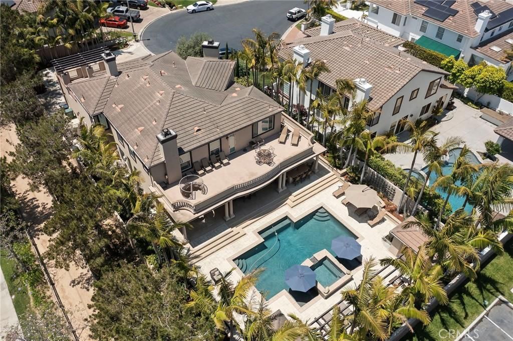 MLS #OC25111670 img 0