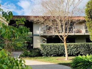 MLS #OC25118814 image #0