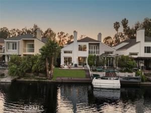 MLS #OC25121855 image #0