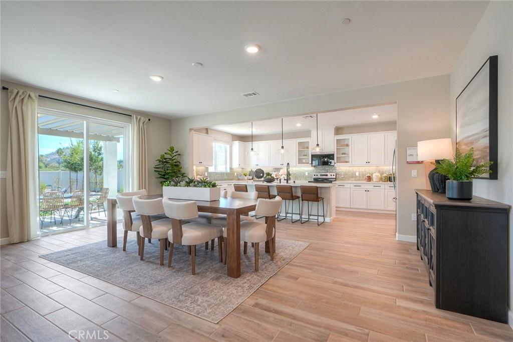 MLS #OC25122228 image #0