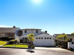 MLS #OC25122630 image #0