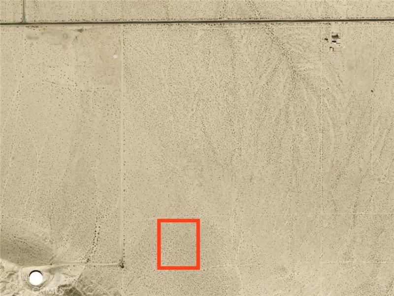 MLS #OC25122808 image #0