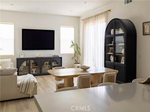 MLS #OC25122889 image #0