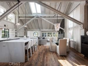 MLS #OC25127533 image #0