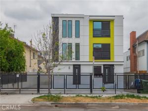 MLS #OC25130414 image #0