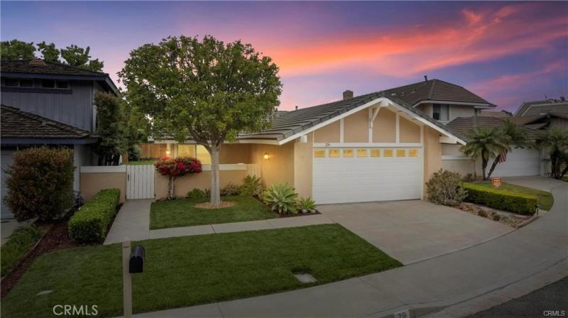 MLS #OC25132194 image #0