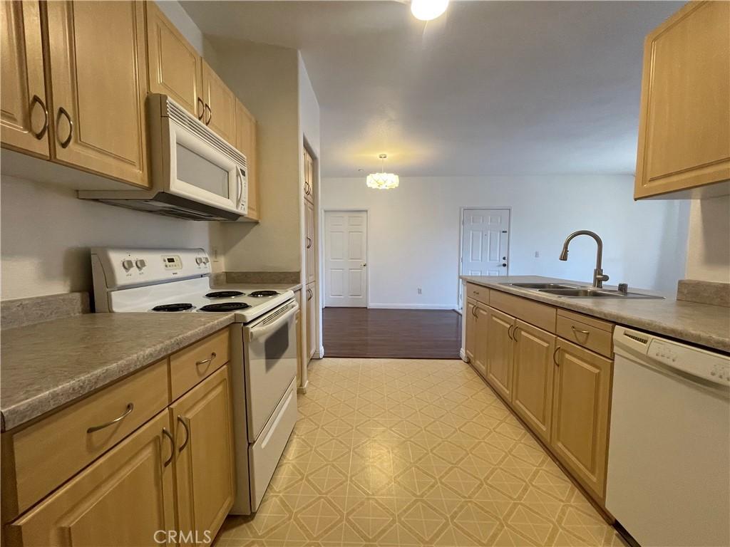 MLS #OC25132600 image #0