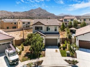 MLS #OC25133602 image #0