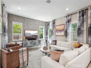 MLS #OC25133981 image #0