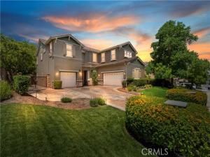 MLS #OC25133999 image #0