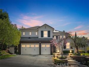 MLS #OC25135630 image #0