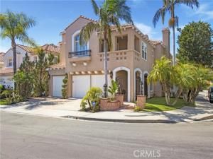 MLS #OC25137021 image #0