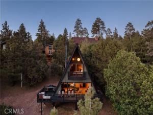 MLS #OC25137047 image #0