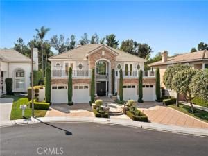 MLS #OC25140821 image #0