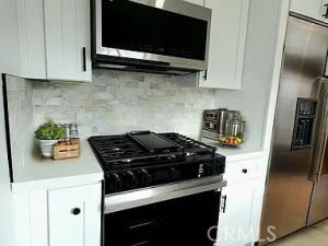 MLS #OC25140936 img 0