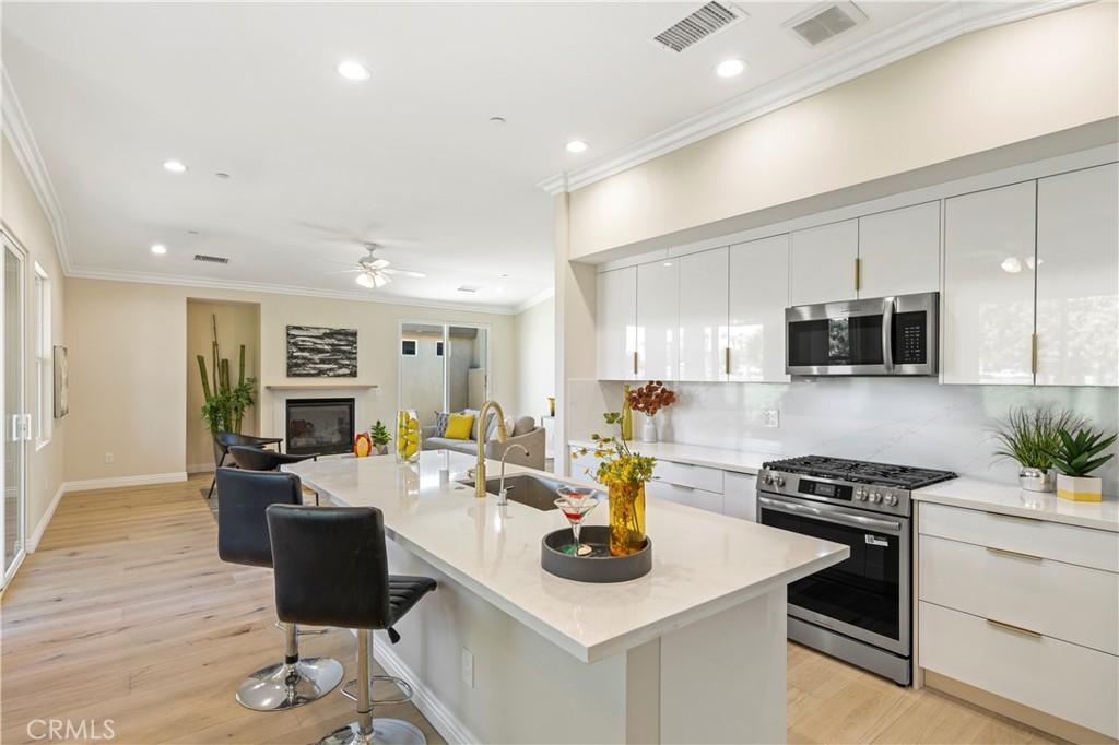 MLS #OC25141804 image #0