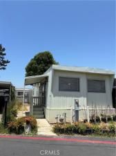 MLS #OC25142331 image #0