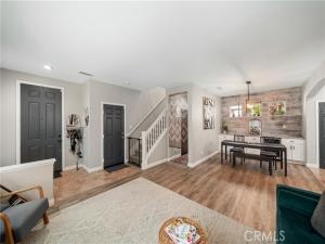 MLS #OC25145706 image #0