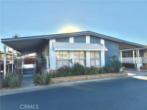 MLS #OC25147249 image #0