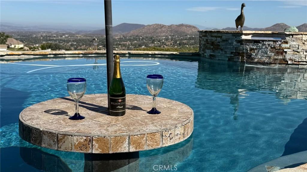 MLS #OC25148104 img 0