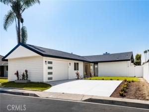 MLS #OC25150441 image #0