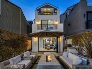 MLS #OC25151301 image #0