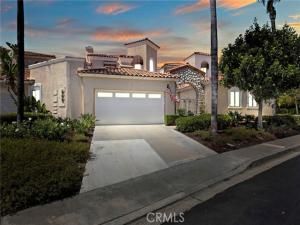 MLS #OC25152198 image #0