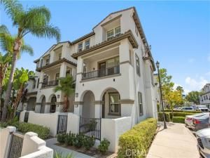 MLS #OC25152249 image #0