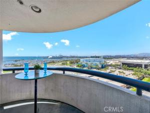 MLS #OC25155075 image #0