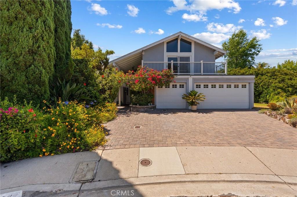 MLS #OC25155618 img 0